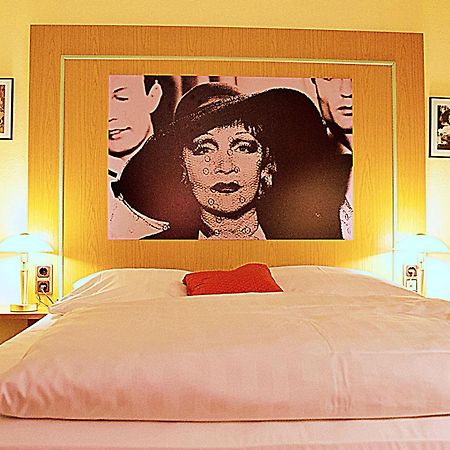 Retro - Art - Hotel Lünen Esterno foto