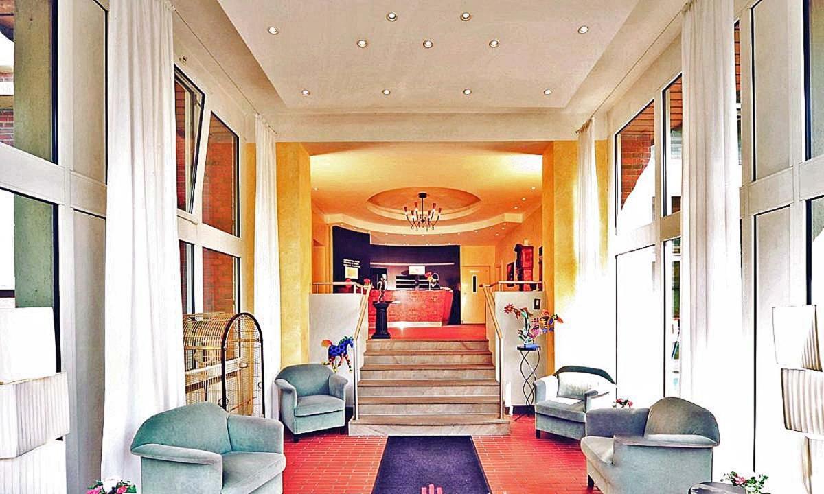Retro - Art - Hotel Lünen Esterno foto