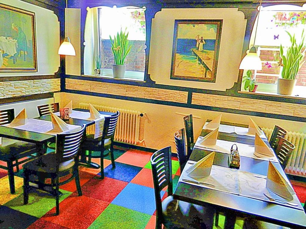 Retro - Art - Hotel Lünen Esterno foto