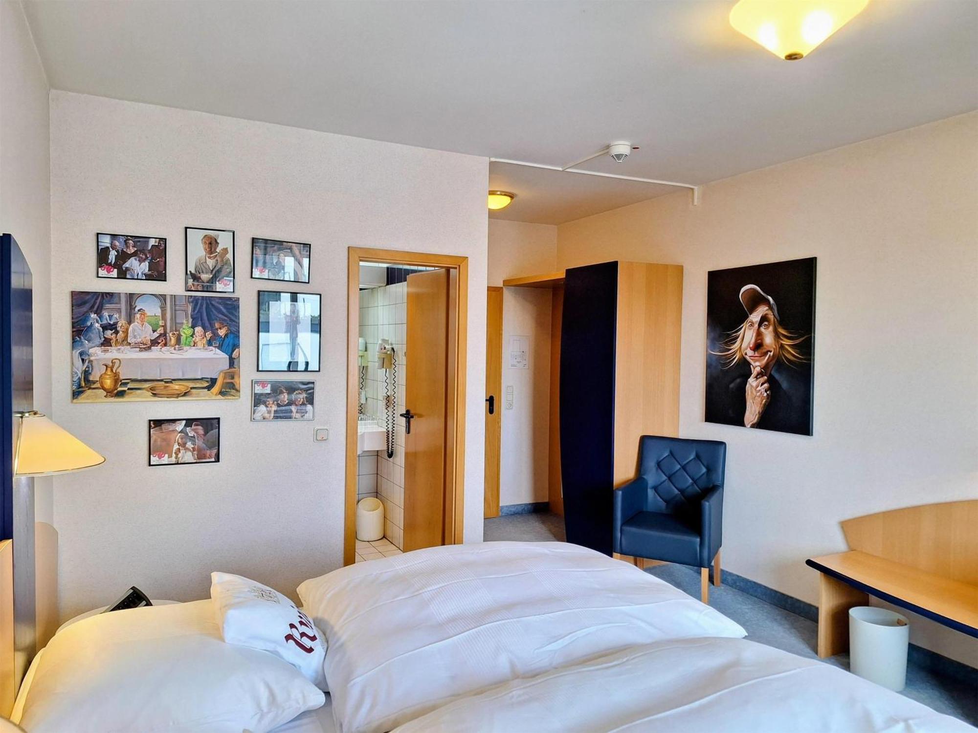 Retro - Art - Hotel Lünen Esterno foto