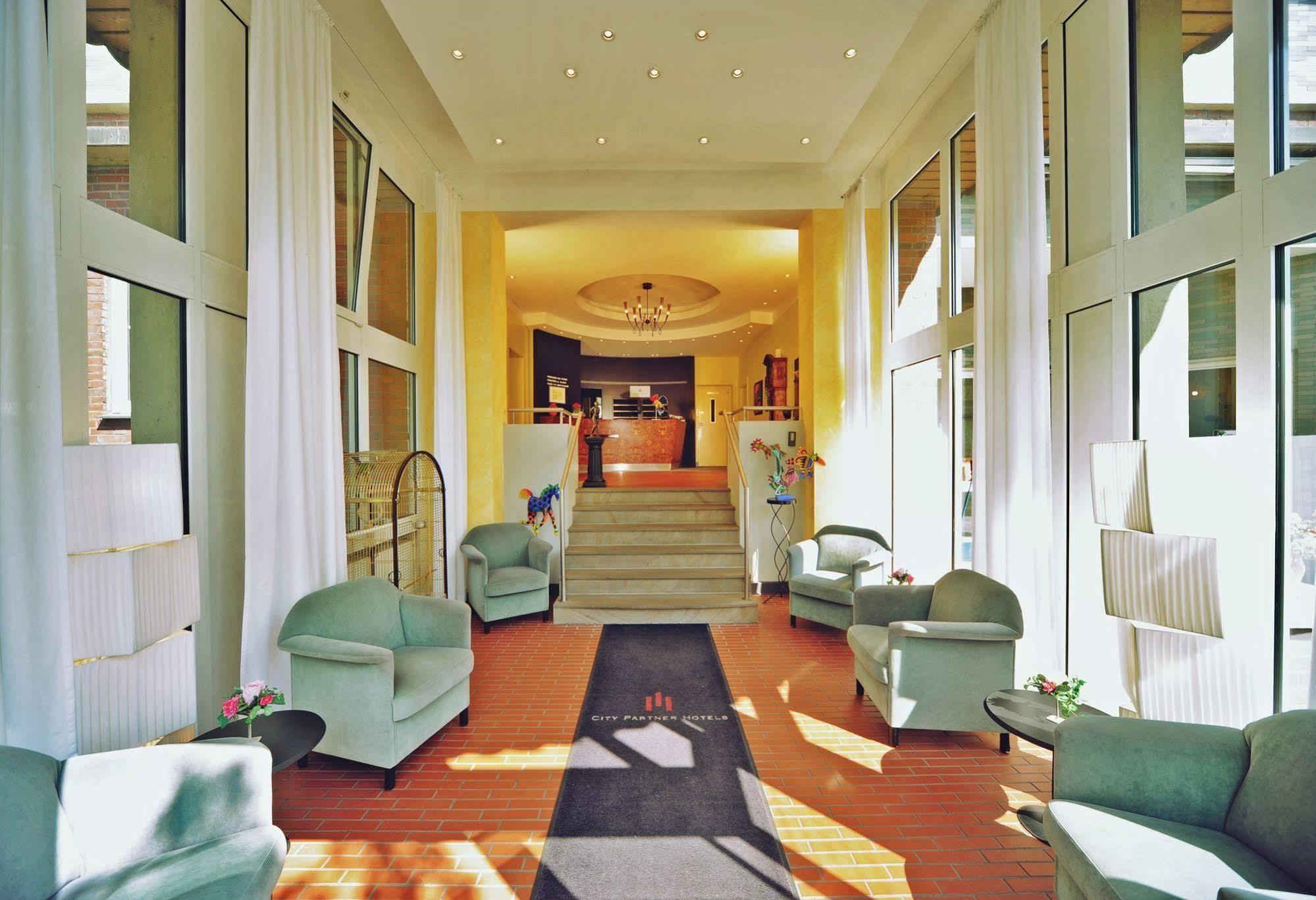 Retro - Art - Hotel Lünen Esterno foto
